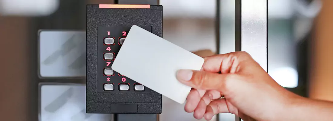 Benefits of Card Lock Readers for Properties in University, FL